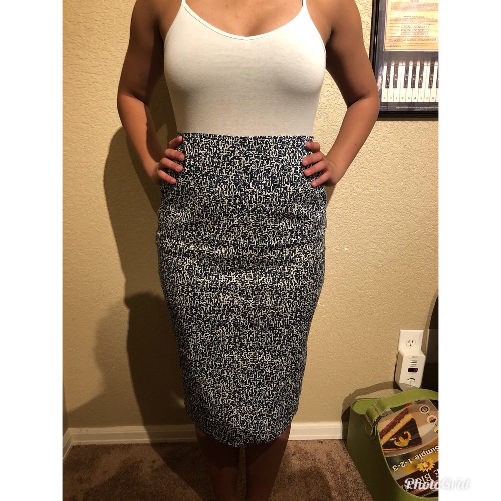 NY&Co High-Waisted Printed Pencil Skirt